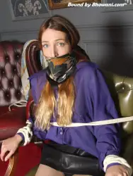 Photo of Liz Rainbow in bondage.